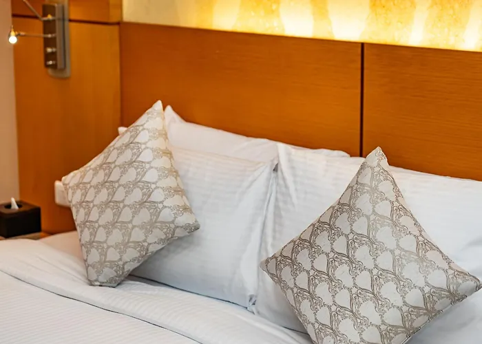 Carlton Downtown Hotel